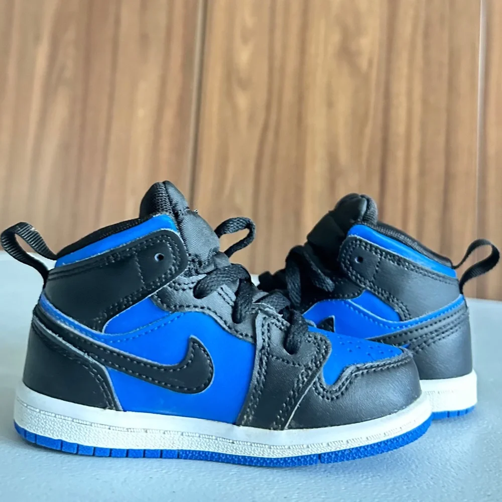 Jordan 1 Mid ‘Royal Blue’ toddler size 7C - Picture 8 of 16